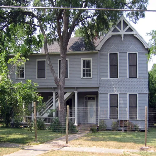 North elevation before restoration (2005)